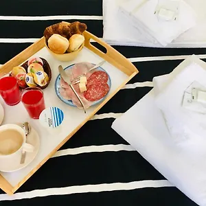 Vatican Glee Bed & Breakfast