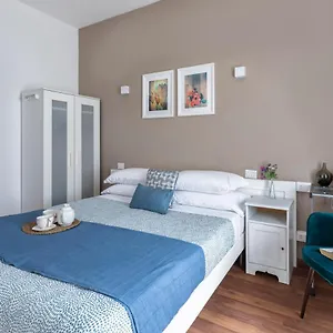Momo Central Rome 3 Bed & Breakfast Rome