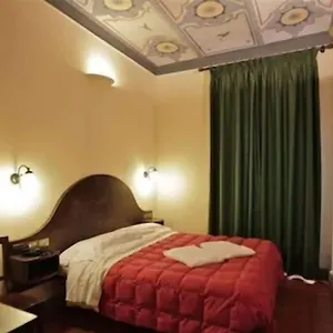 Hotel Panda 2*