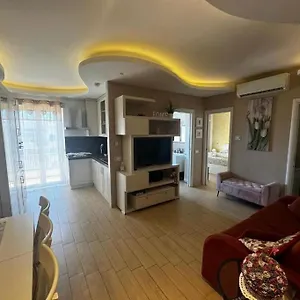 Emmanuele House Tuscolana Apartment