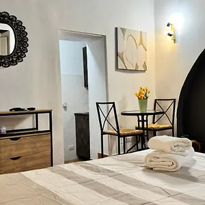 Italy Loft Piazza Venezia Apartment *