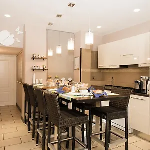 Bed & Breakfast Armonie Romane 5*