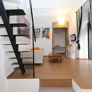 Colosseo Accomodation Apartment *