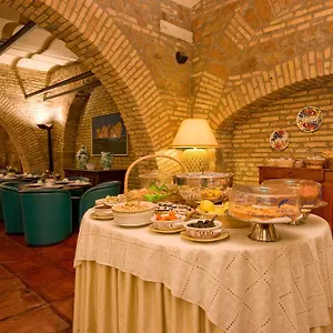 Laurentia Hotel 3*