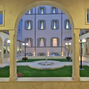 Domus Australia Hotel