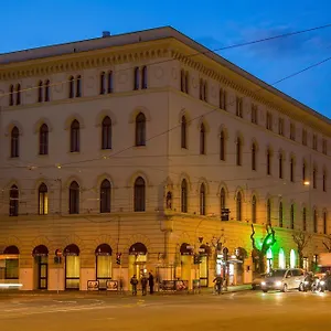 Milton 4* Rome