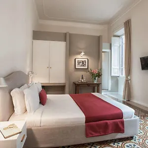 Terrace Pantheon Relais 4*