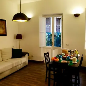 Apartment Paola's In The Heart Of Trastevere, *